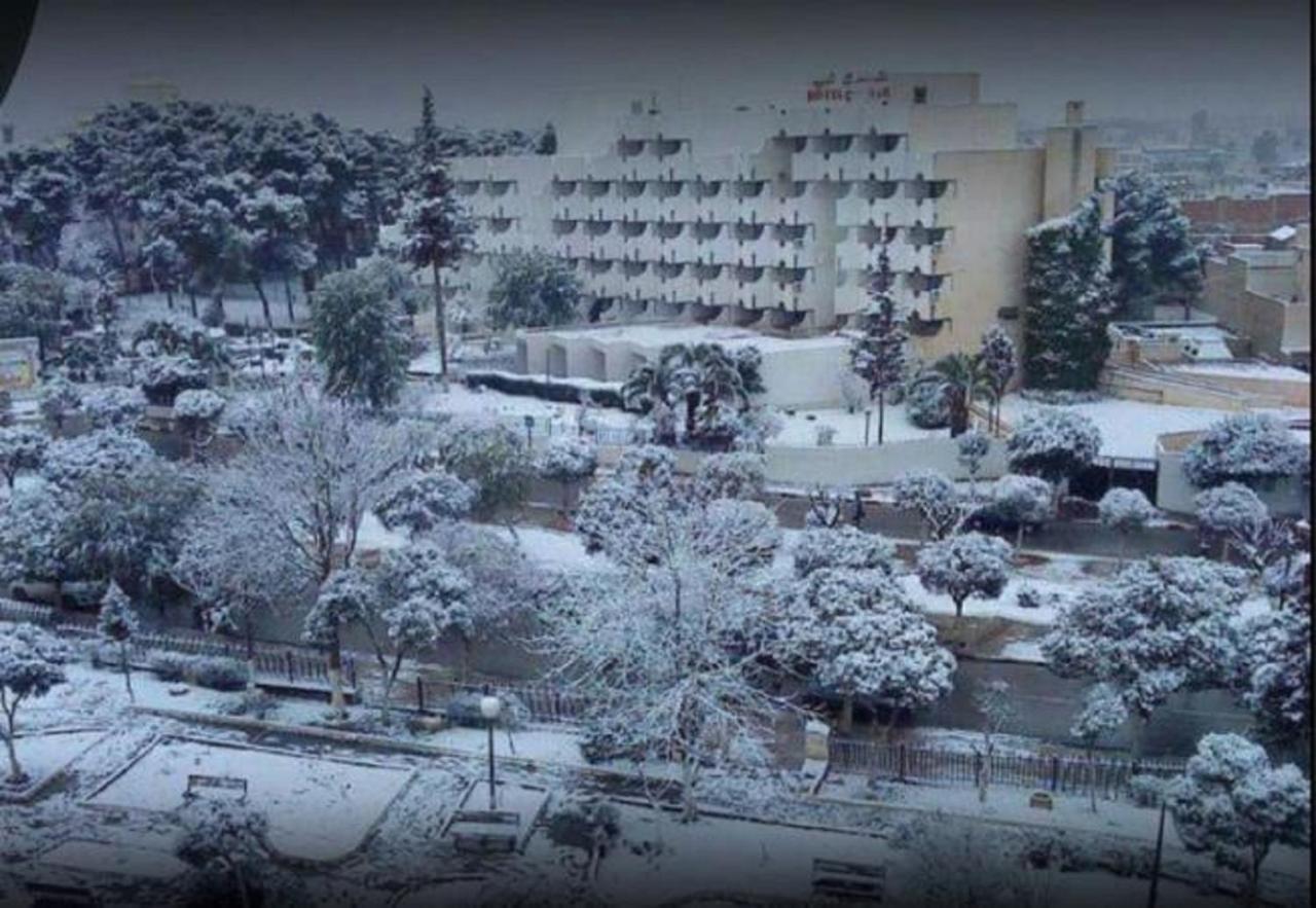 Hotel Chelia Batna Buitenkant foto